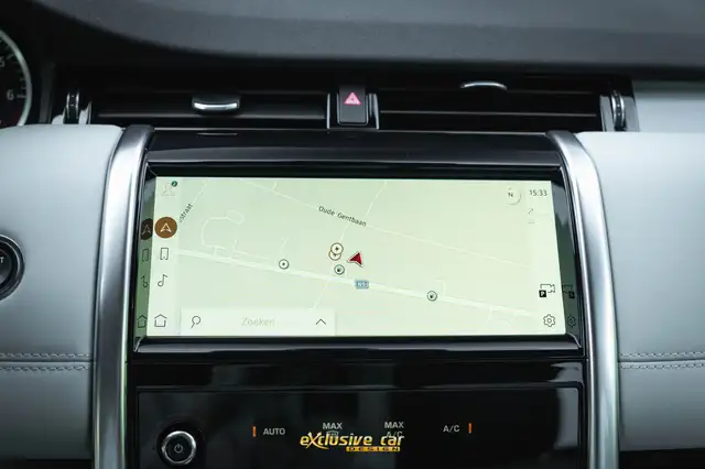 Land Rover Discovery Sport view 24