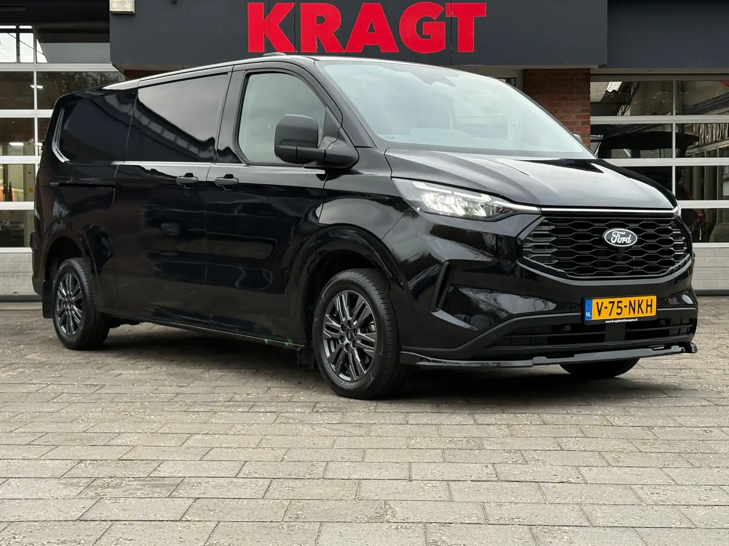 Ford Transit Custom 320 2.0 TDCI L2H1 Trend|136PK|adaptieve cruise|ach Noir - 2