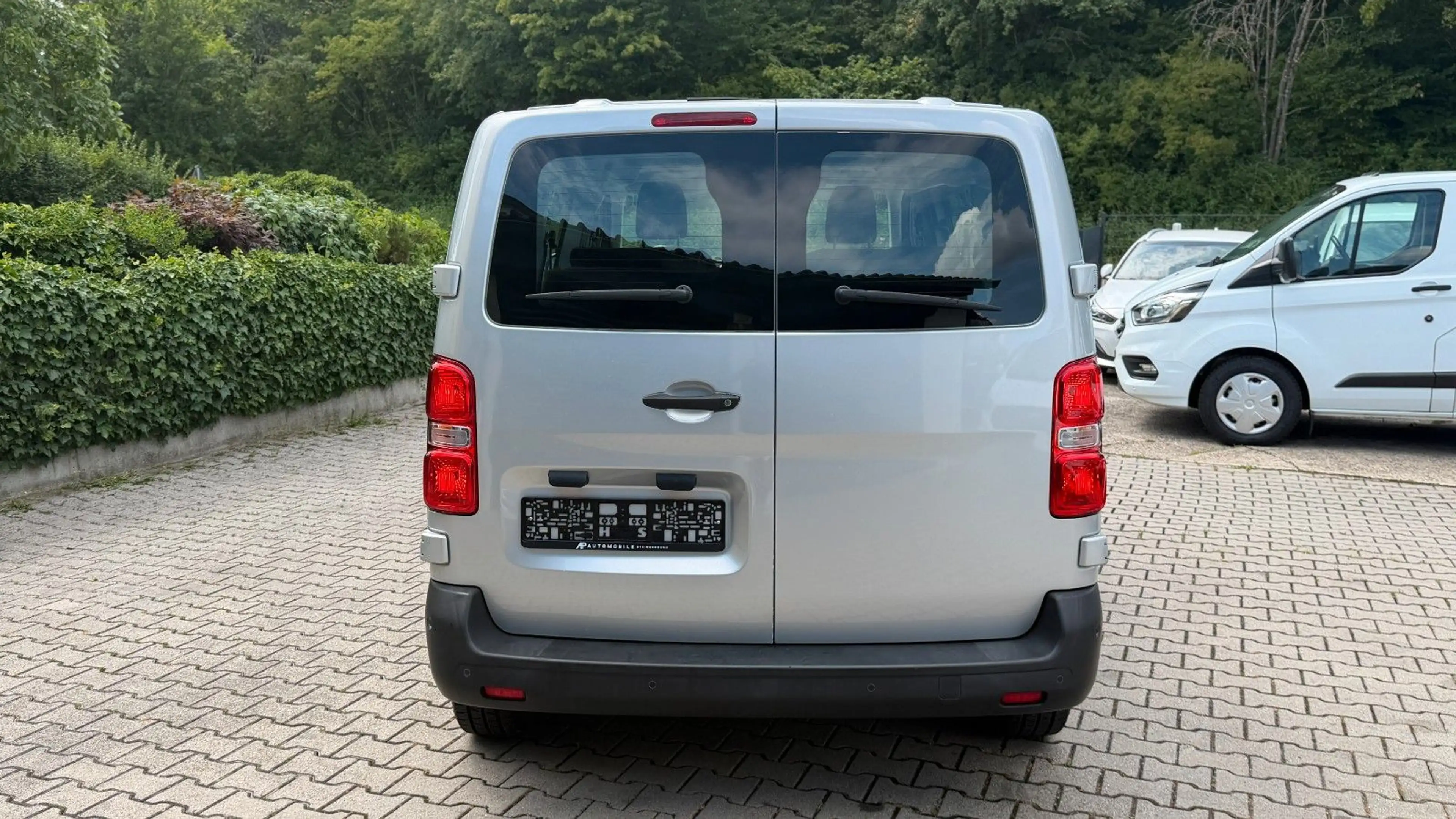Peugeot Expert Kombi L2 8-Sitzer/1H/25tkm/Navi/Klima/PDC — photo 6