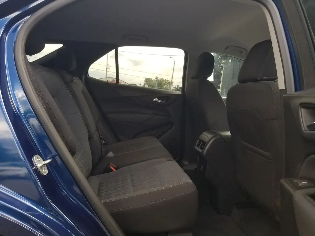 Chevrolet Equinox photo Chevrolet Equinox