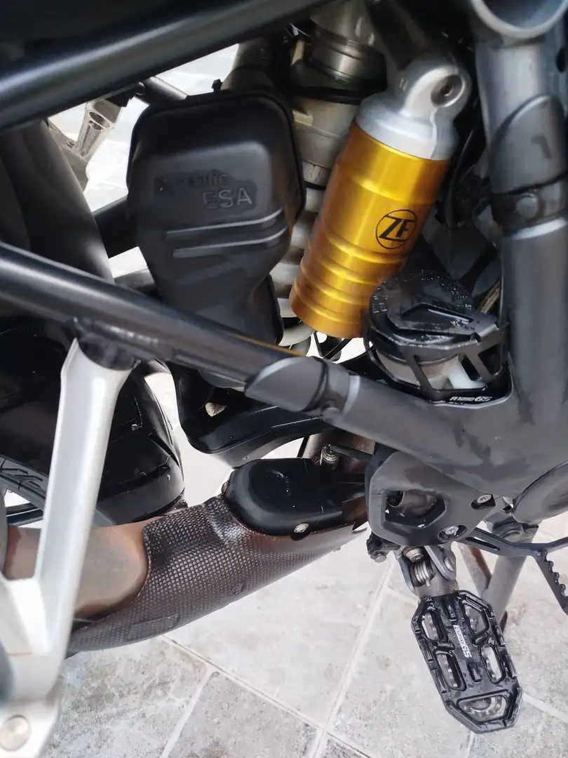 BMW R 1250 GS Exclusive + Akrapovich Black - 2