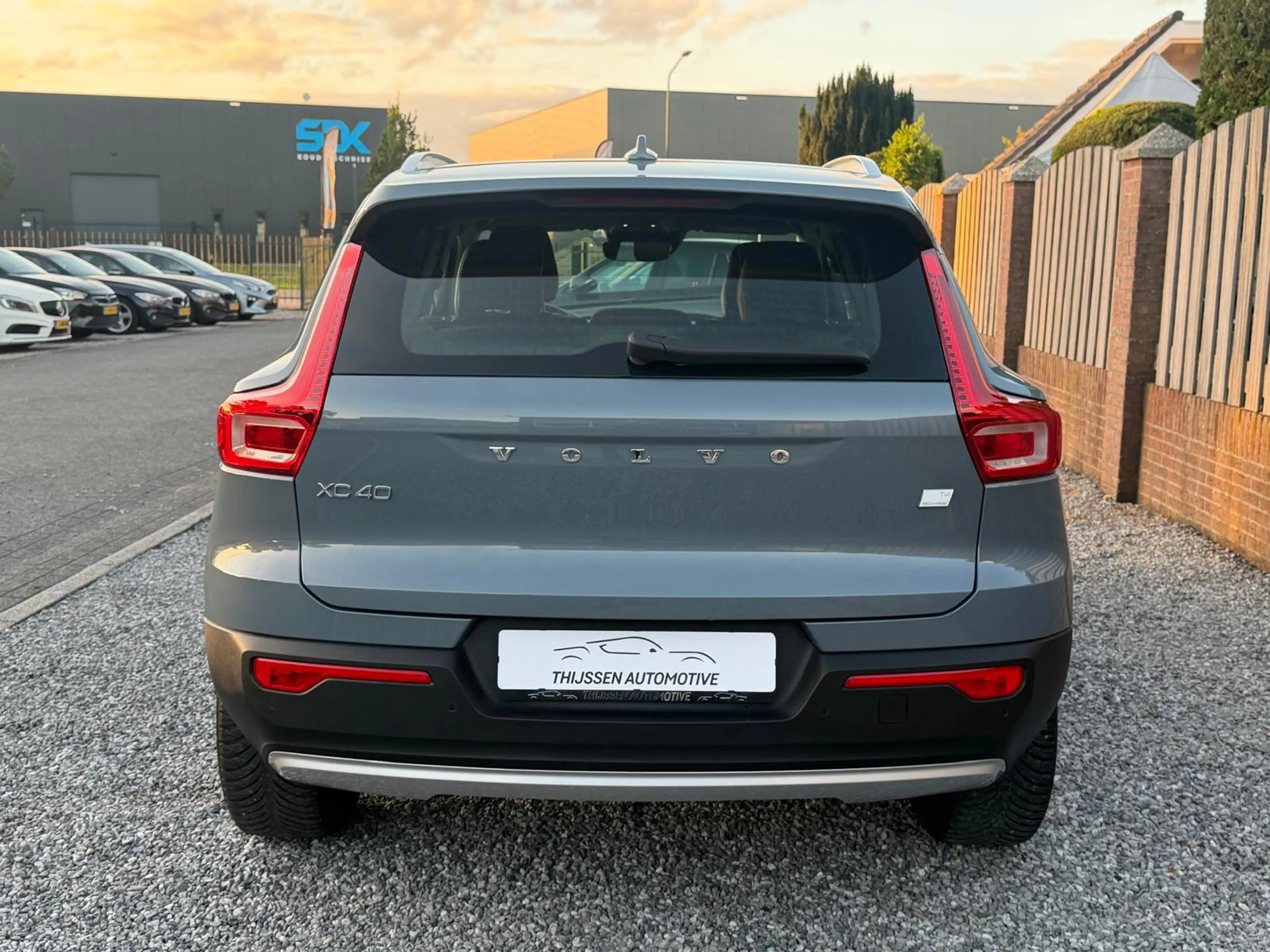 Volvo XC40 1.5 T4 Recharge Inscription Expression LEDER CARPL — photo 5