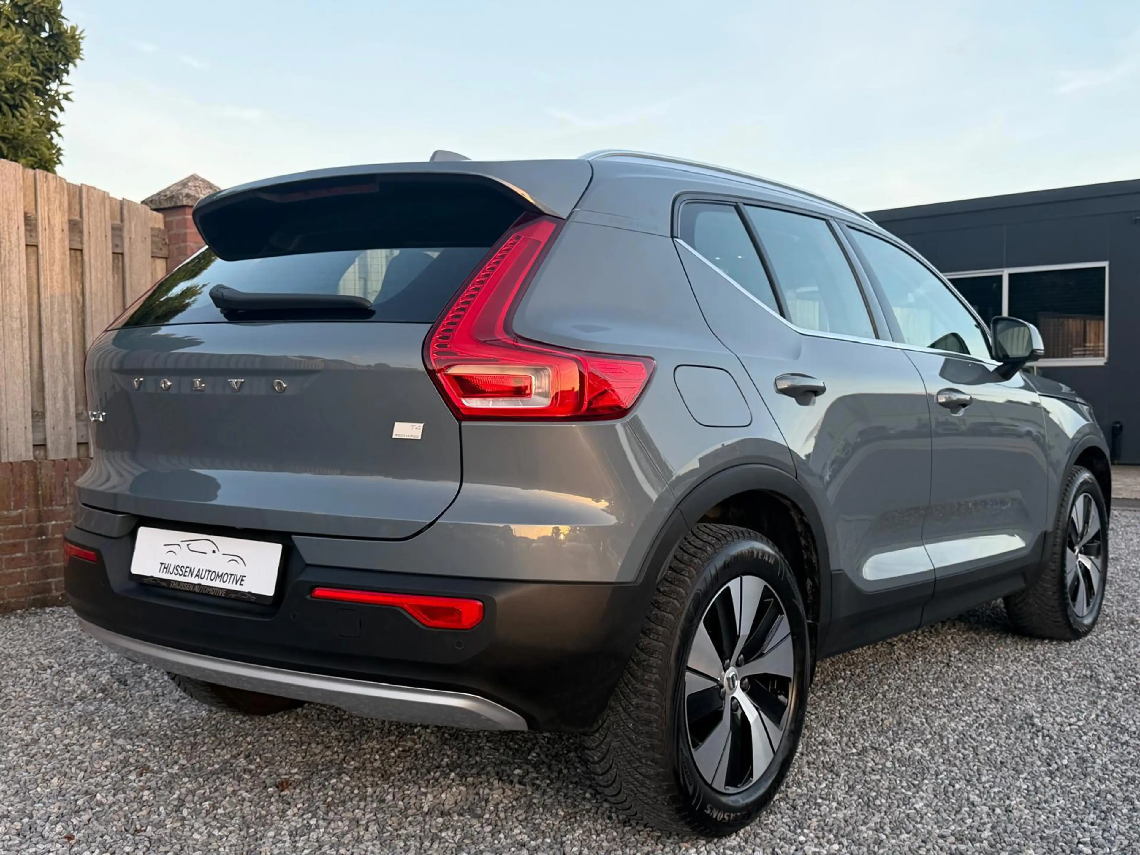 Volvo XC40 1.5 T4 Recharge Inscription Expression LEDER CARPL — photo 7