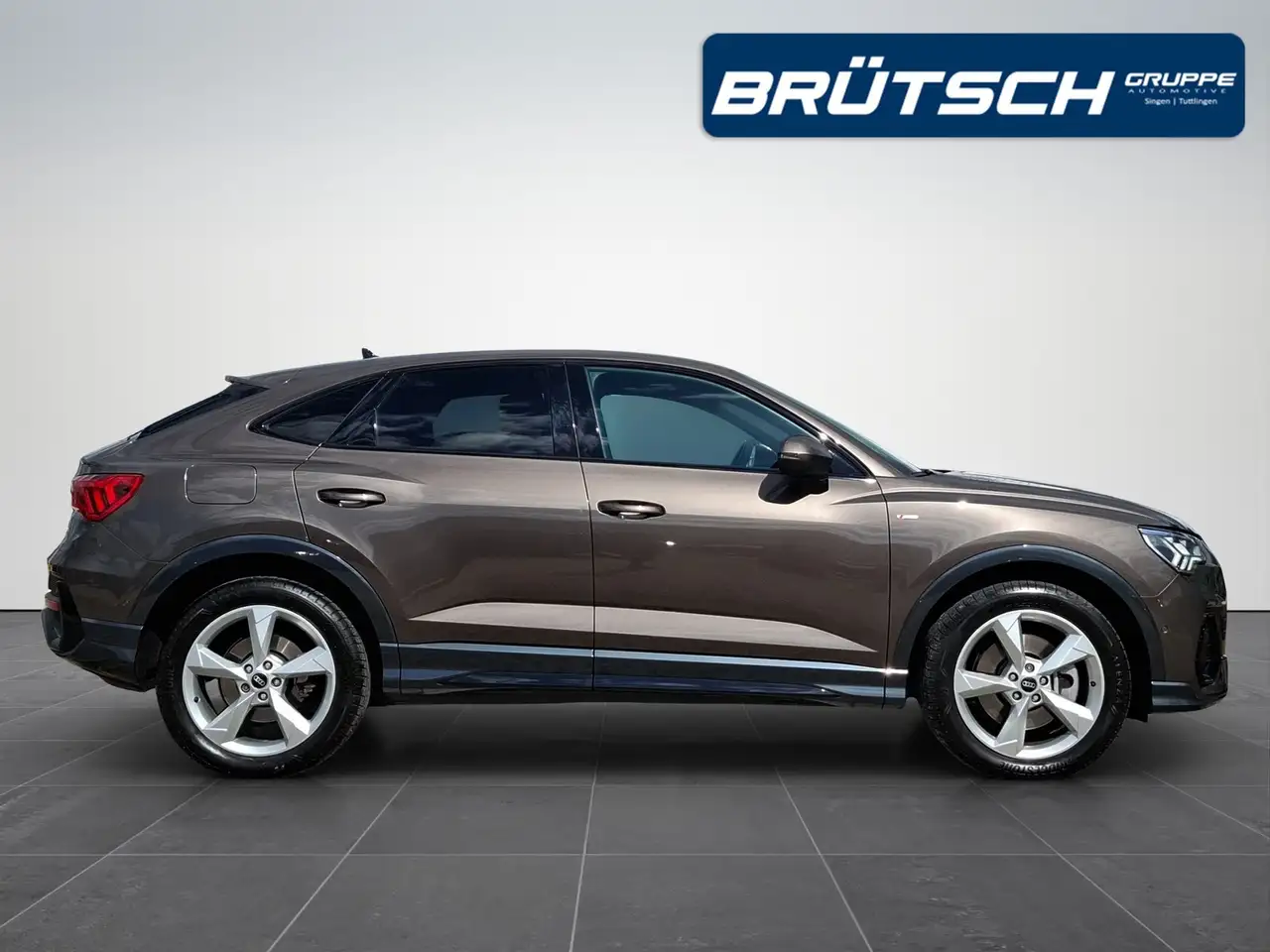 Audi Q3 Sportback 40 TFSi quattro S line AUTOMATIK / AHK / 8