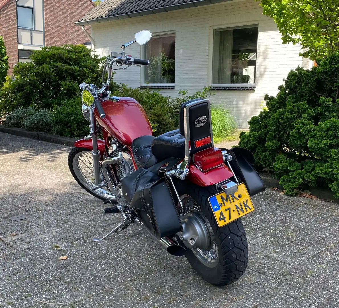 Suzuki VS 750 Red - 2