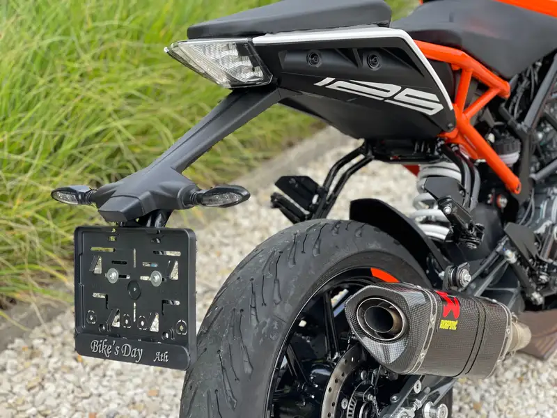 KTM 125 Duke - foto 8