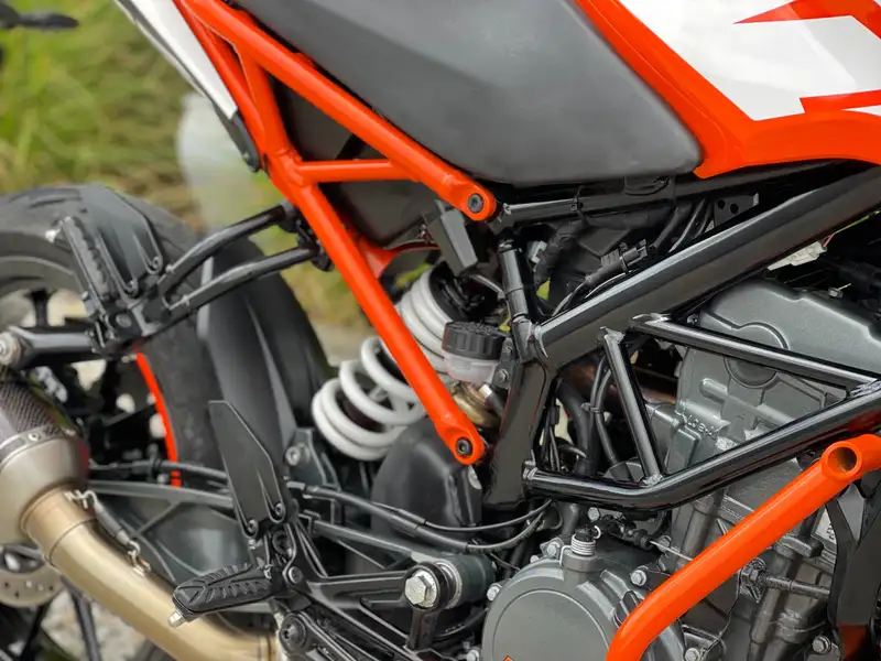KTM 125 Duke - foto 6