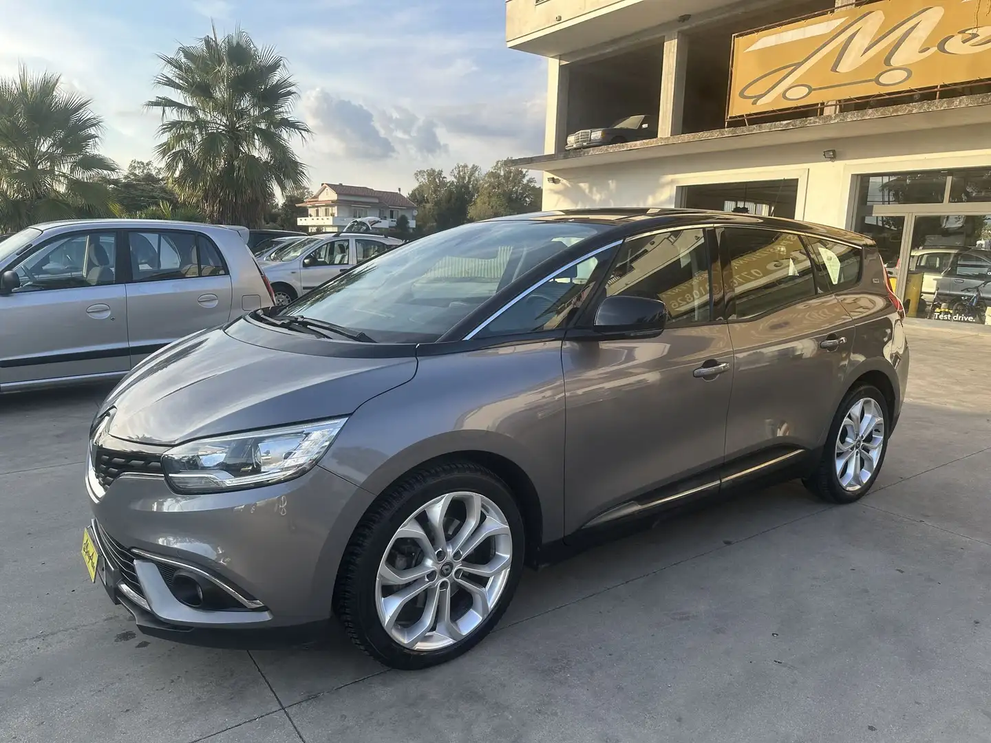 Renault Grand Scenic Blue dCi 120 CV 7 POSTI SPORT EDITION Grigio - 1