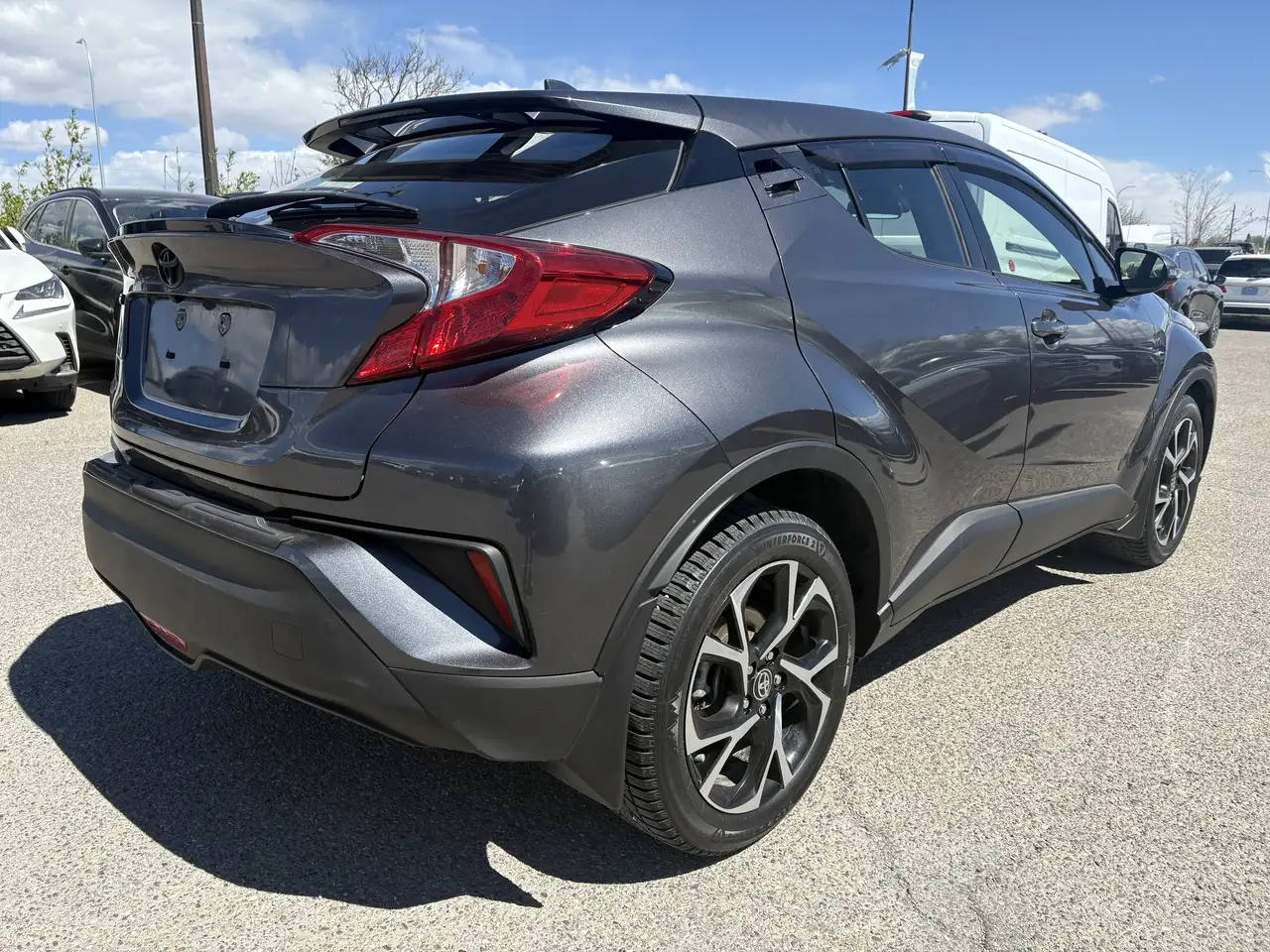 Toyota C-HR снимка Toyota C-HR