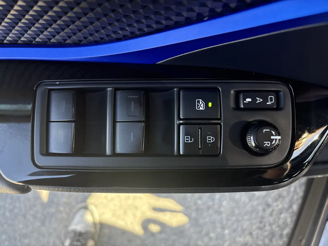Toyota C-HR снимка Toyota C-HR