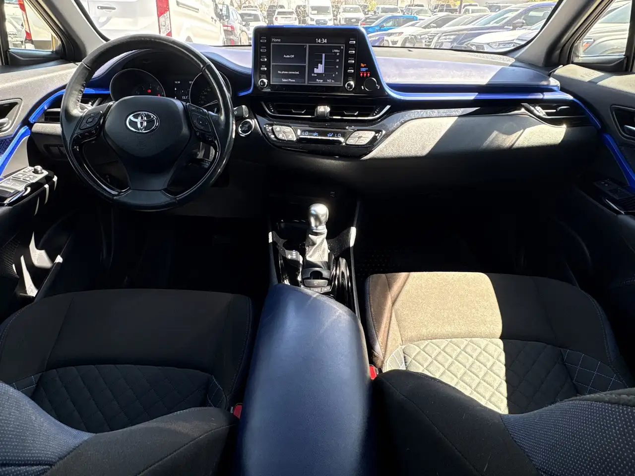 Toyota C-HR снимка Toyota C-HR