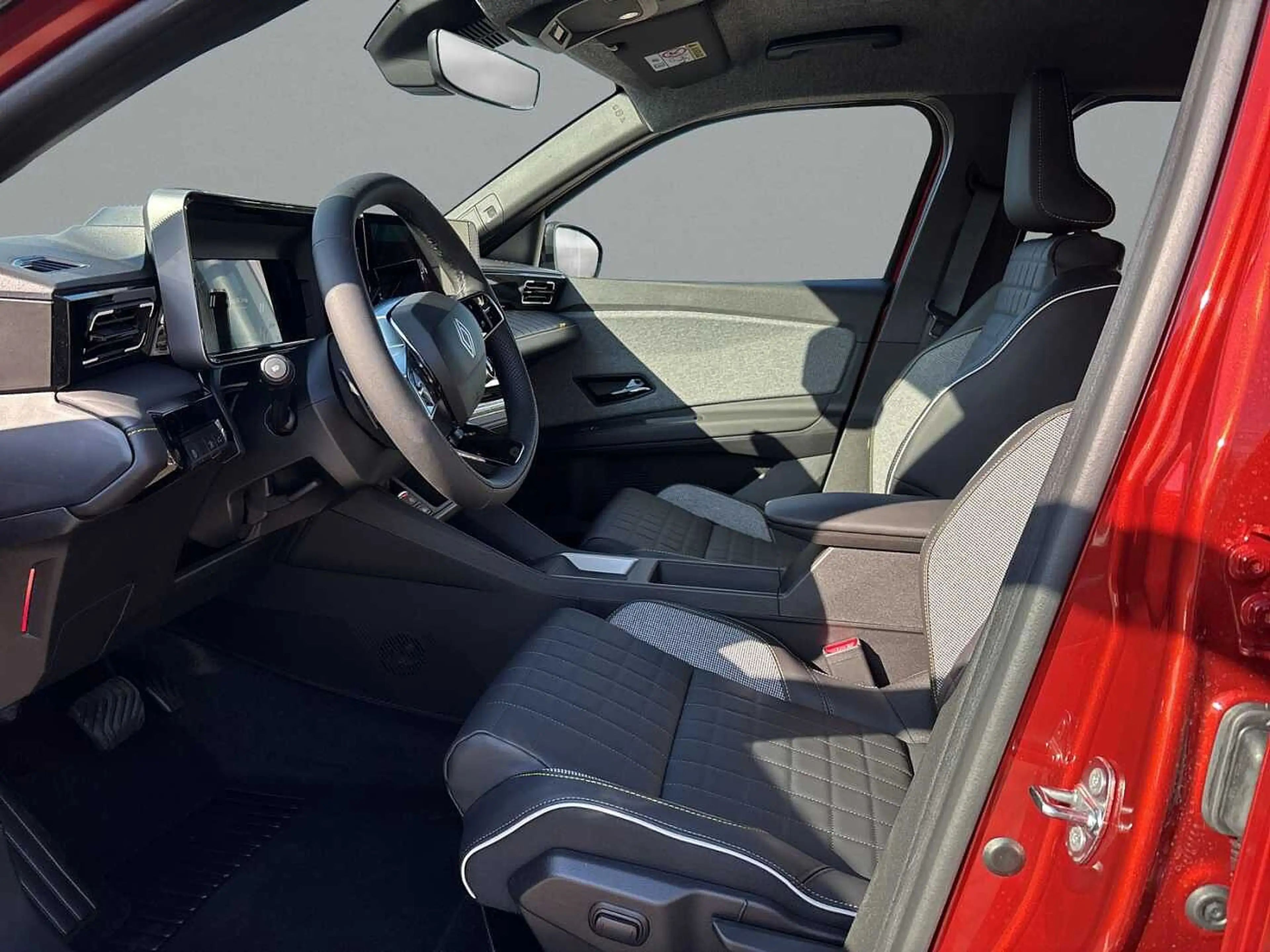 Renault R 4 4 E-Tech Iconic 150 Navi SHZ PDC vo+hi+Kamera el. — photo 11