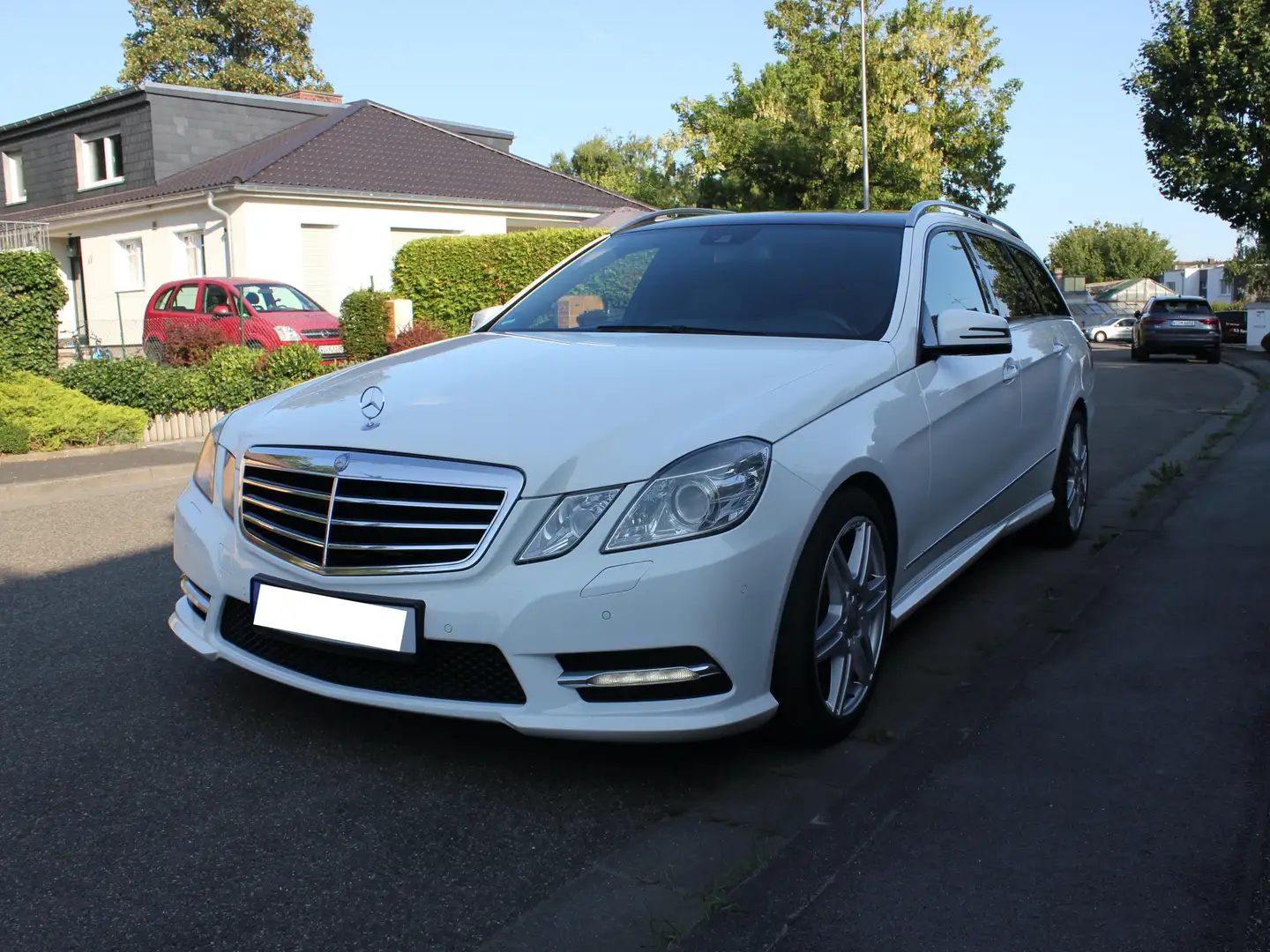 Mercedes-Benz E 350 E 350 T CDI 4Matic | AMG-Paket | Top Zustand Weiß - 1