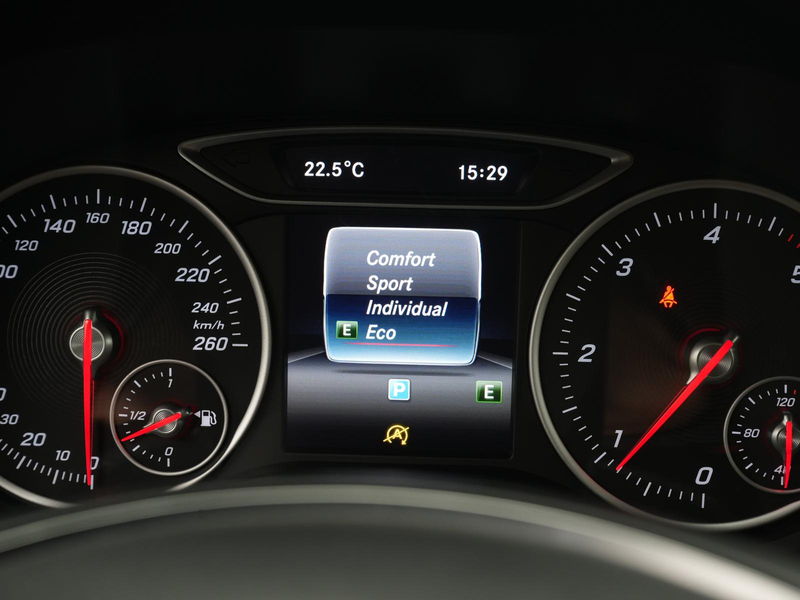 Mercedes-Benz A 200 AMG-Line,LED,KAM,SHZ,NAVI,BT — photo 15