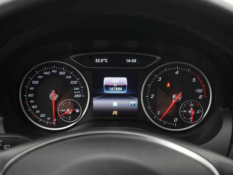 Mercedes-Benz A 200 AMG-Line,LED,KAM,SHZ,NAVI,BT — photo 13