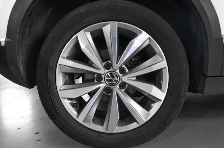 Volkswagen T-Roc 2024, foto 6
