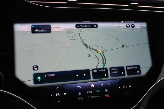 Mercedes-Benz Eqs view 11