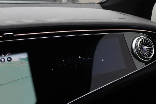 Mercedes-Benz Eqs view 20