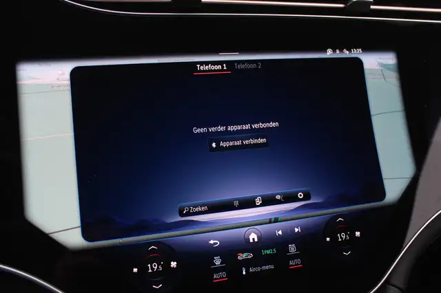 Mercedes-Benz Eqs view 17