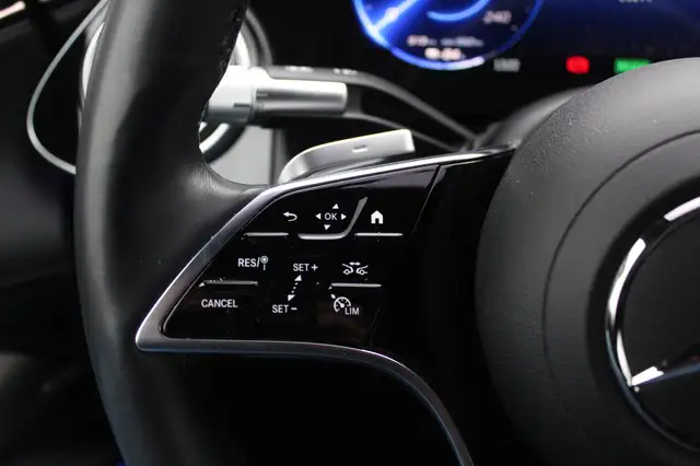 Mercedes-Benz Eqs view 26