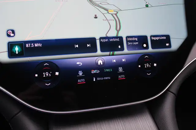 Mercedes-Benz Eqs view 21