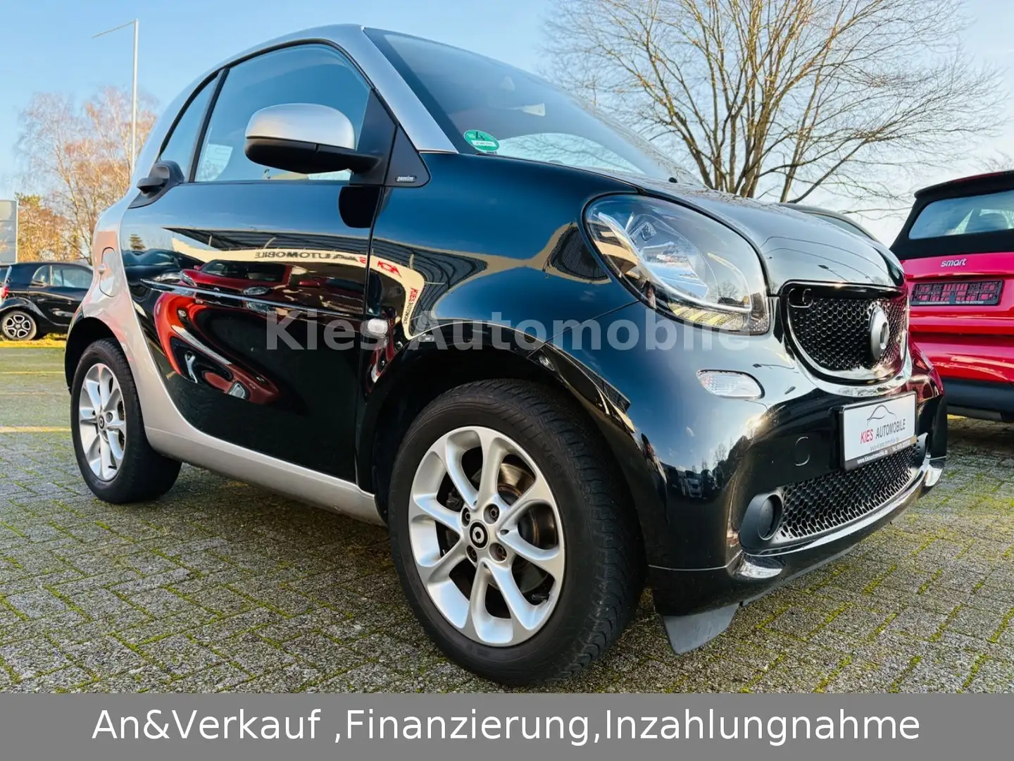 smart forTwo Passion AUTOM/1.HAND/PANO/SITZH/KLIMA/TÜV Noir - 2