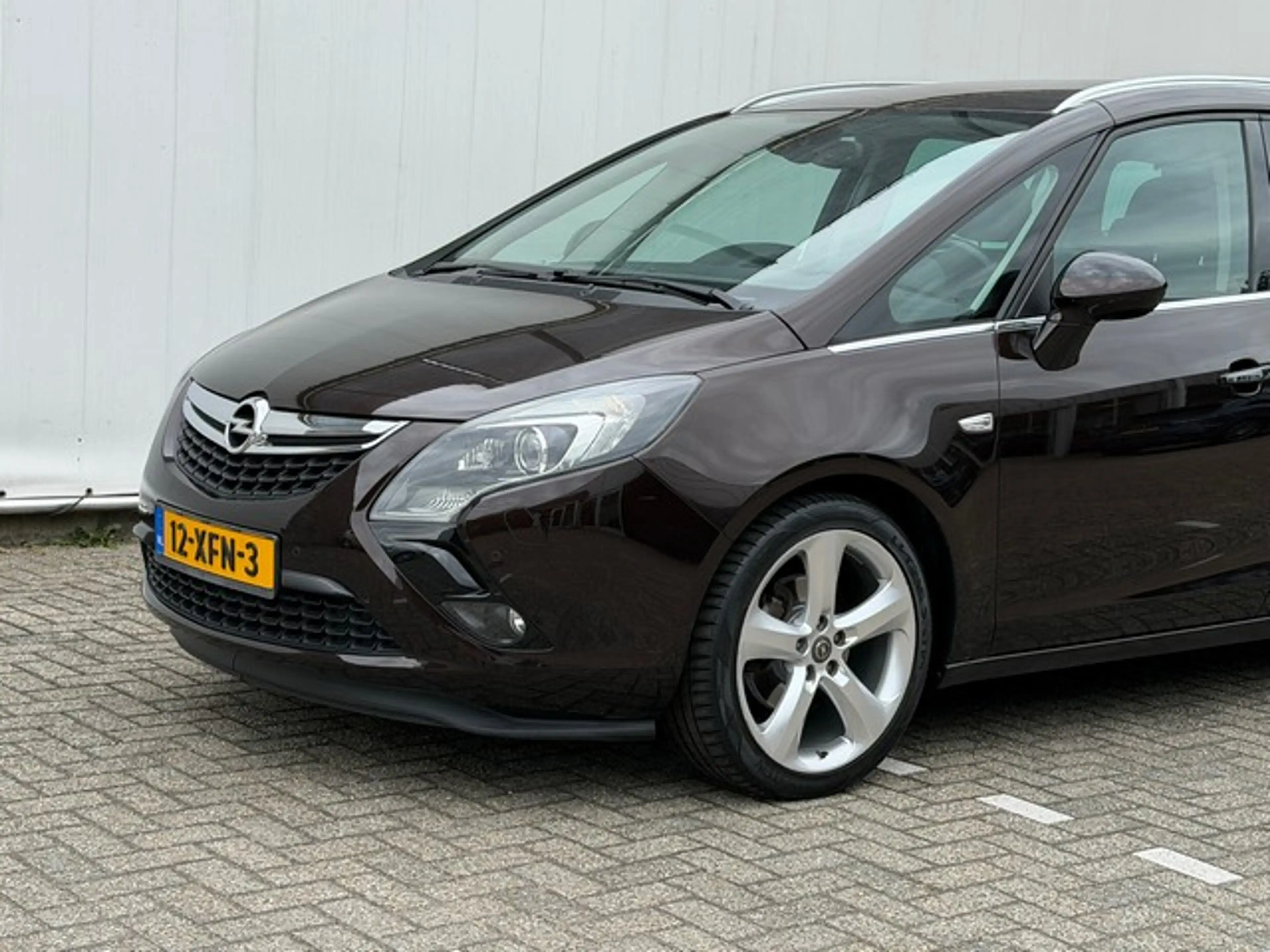 Opel Zafira Tourer 1.4 Turbo Cosmo met Navigatie, AGR, 19inch, Climat — photo 19