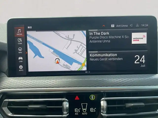 BMW X4 view 13