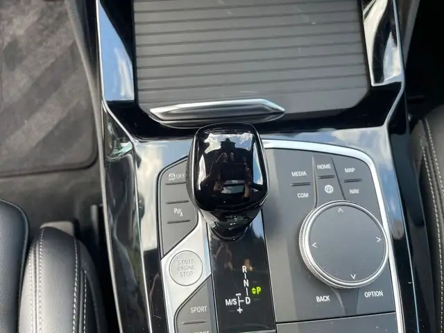 BMW X4 view 12