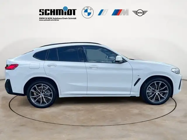 BMW X4 view 6