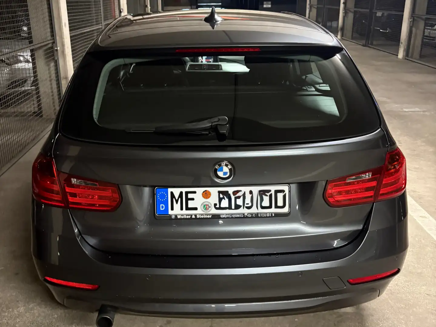 BMW 316 316i Touring Šedá - 1