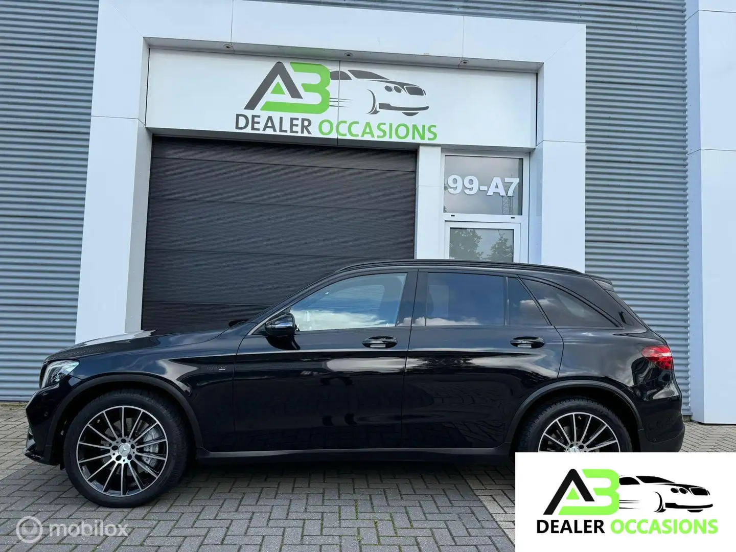 Mercedes-Benz GLC 43 AMG 4MATIC Black Editie-Designo-Pano Noir - 2