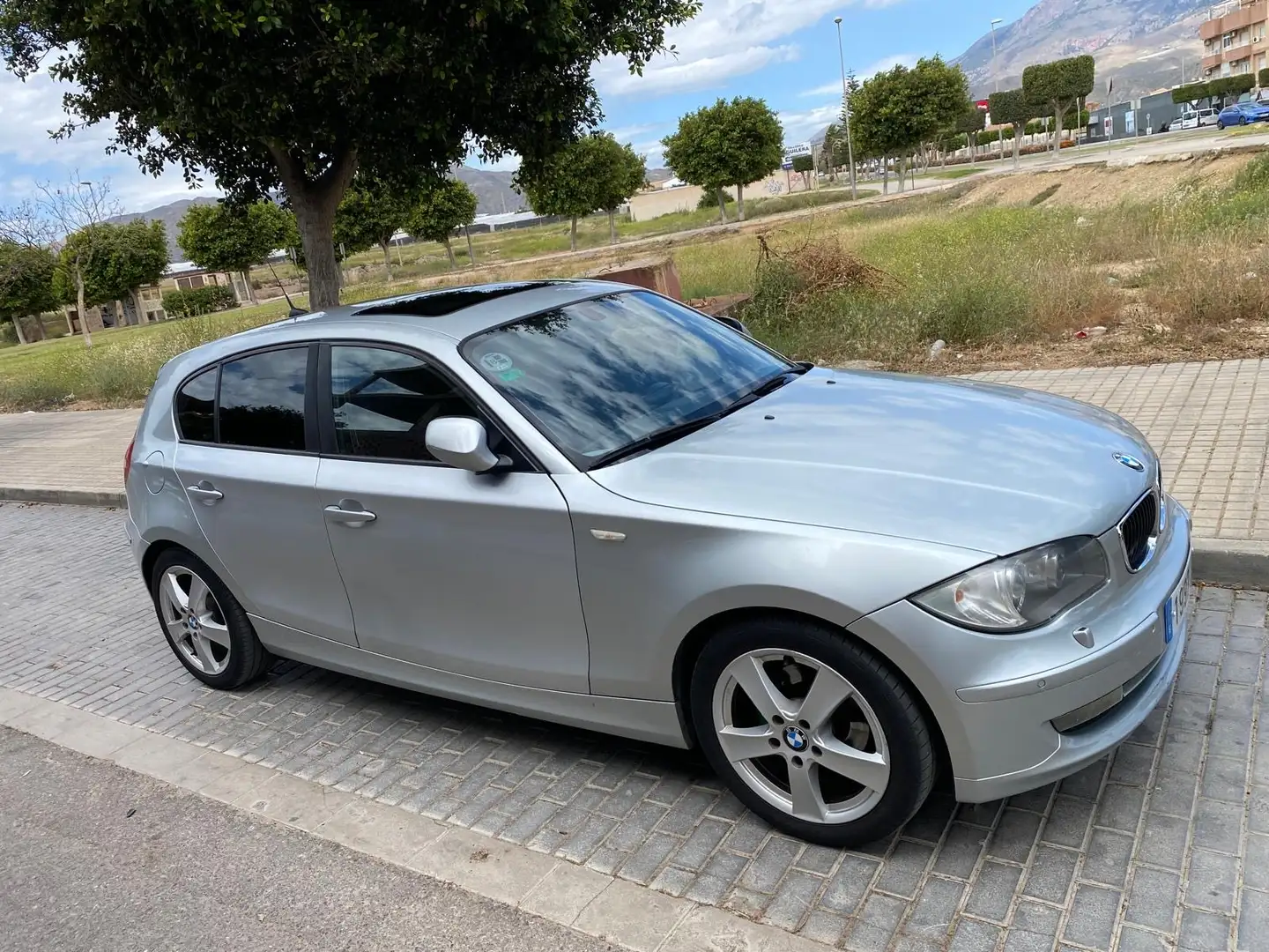 BMW 116 116d - 1