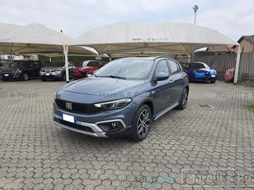 1.5 Hybrid DCT 5 porte Cross