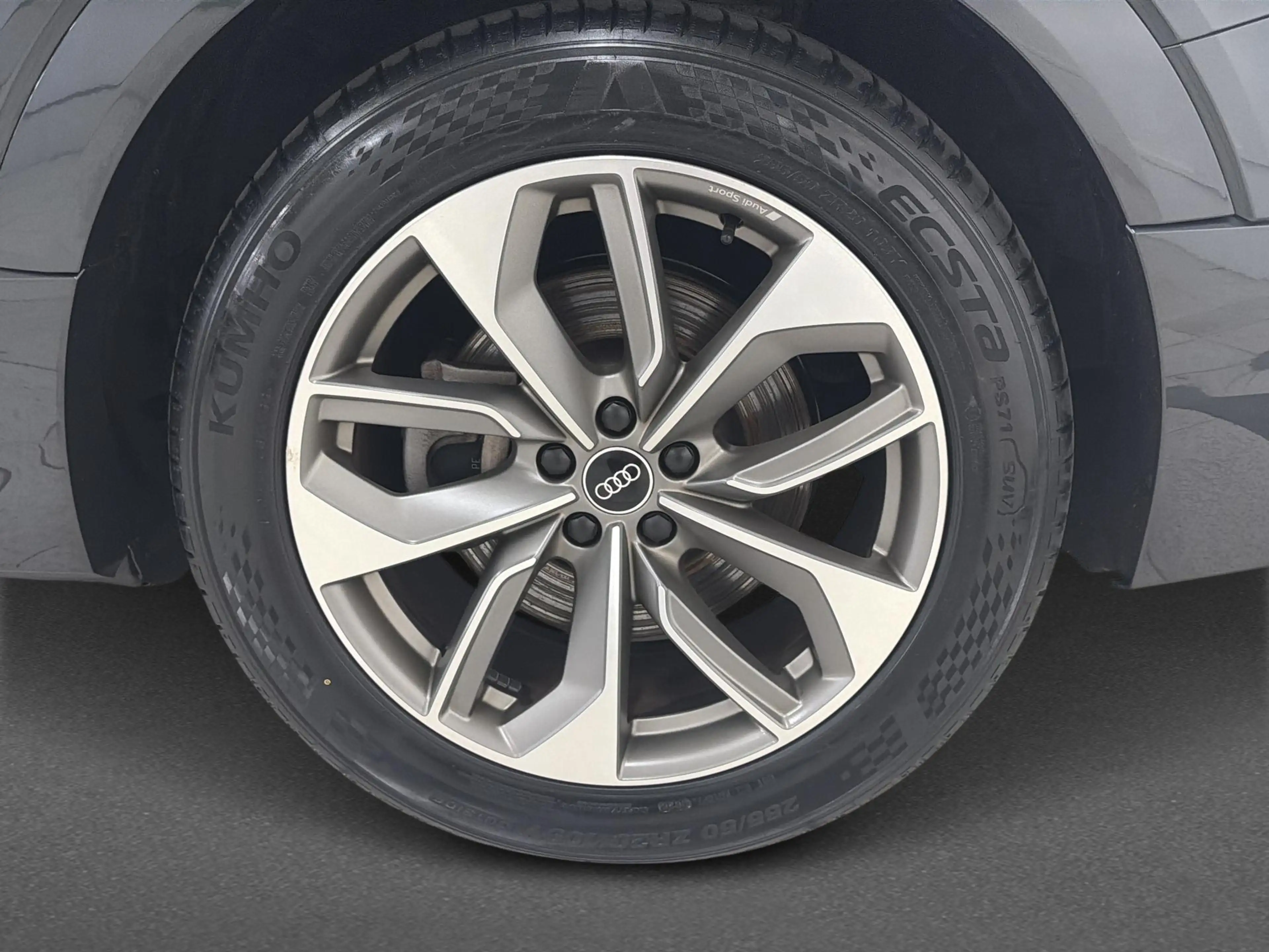 Audi e-tron | SoH 92,6% | | Achteruitrijcamera | Sportstoelen — photo 11