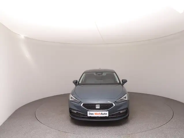 SEAT Leon view 2
