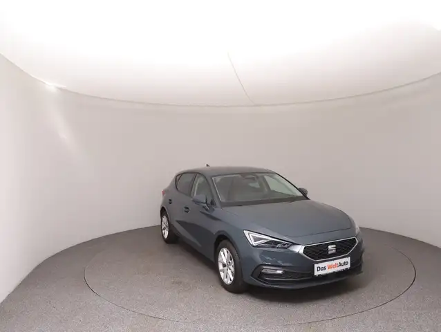 SEAT Leon view 3