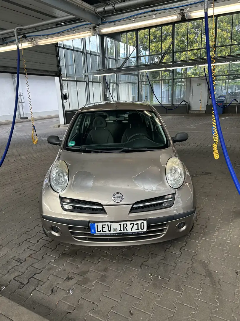 Nissan Micra - 2