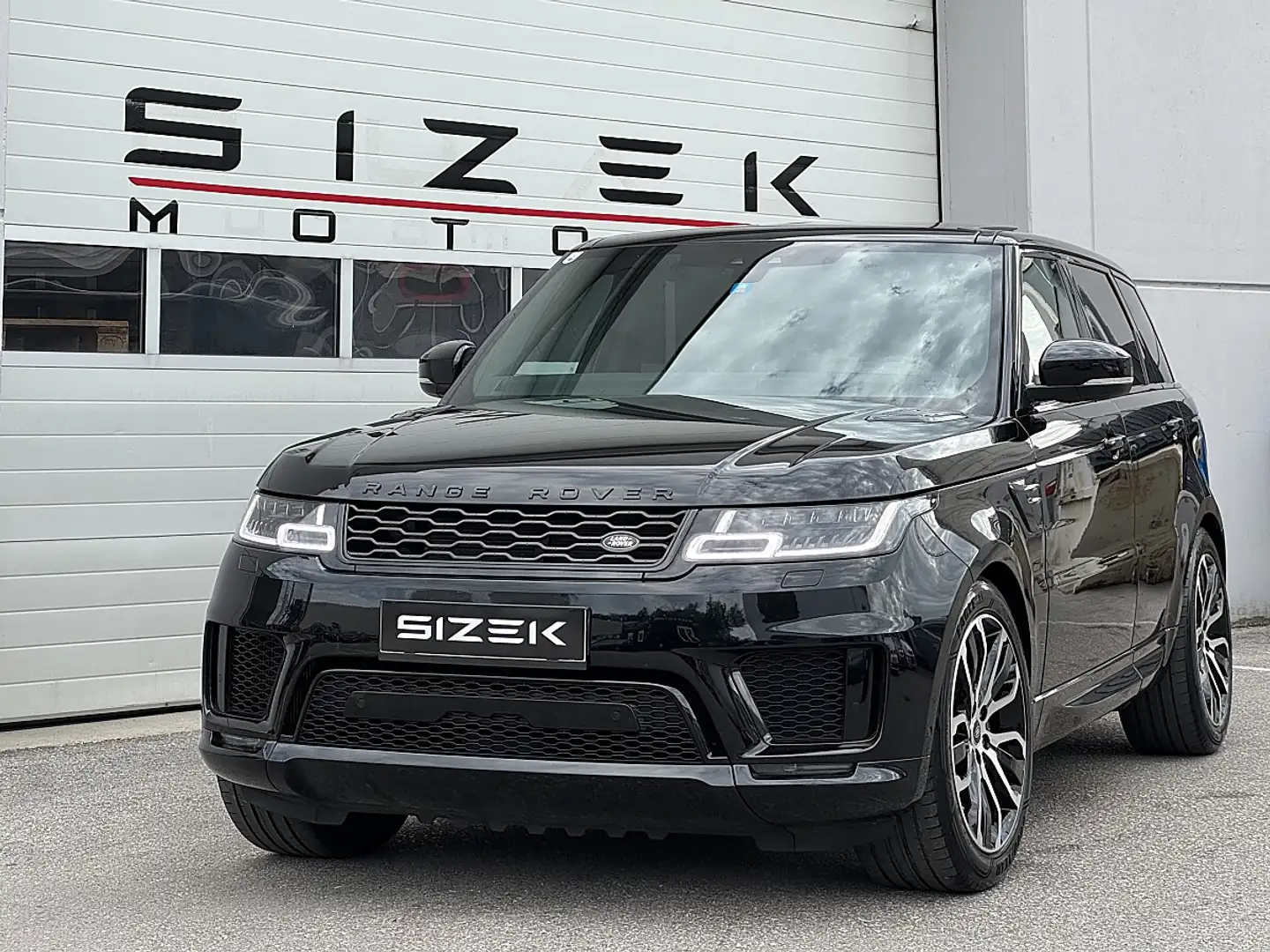 Land Rover Range Rover Sport 3,0 TDV6 HSE | 4x4 | LUFTFEDERUNG | ACC | PANOR... Schwarz - 1