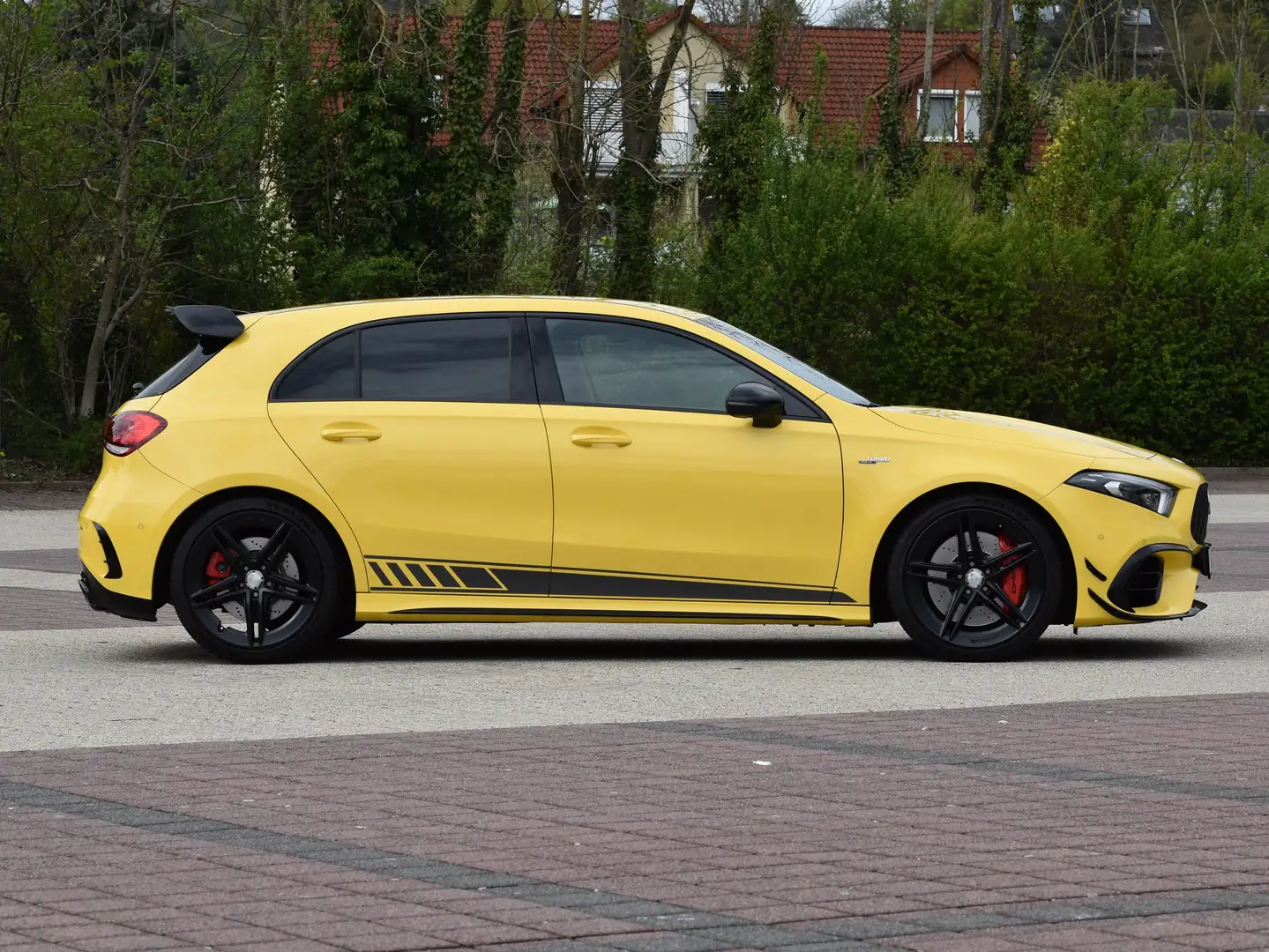 Mercedes-Benz A 45 AMG A-Klasse S 4Matic+ Speedshift DCT 8G Edition 1 Gelb - 2