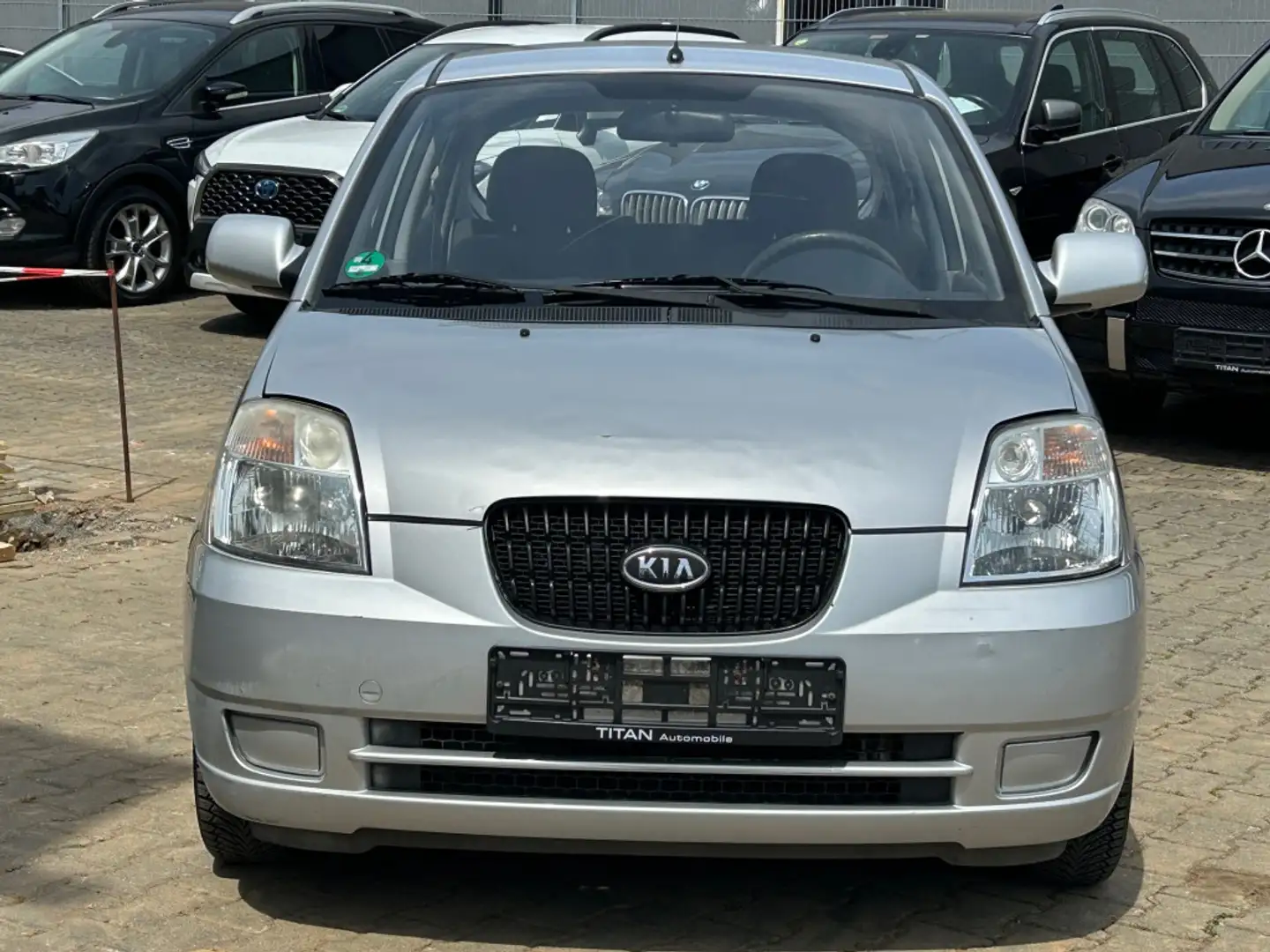 Kia Picanto 1.1 LX TÜV neu Klima ZV Radio-CD elek. F Argent - 2
