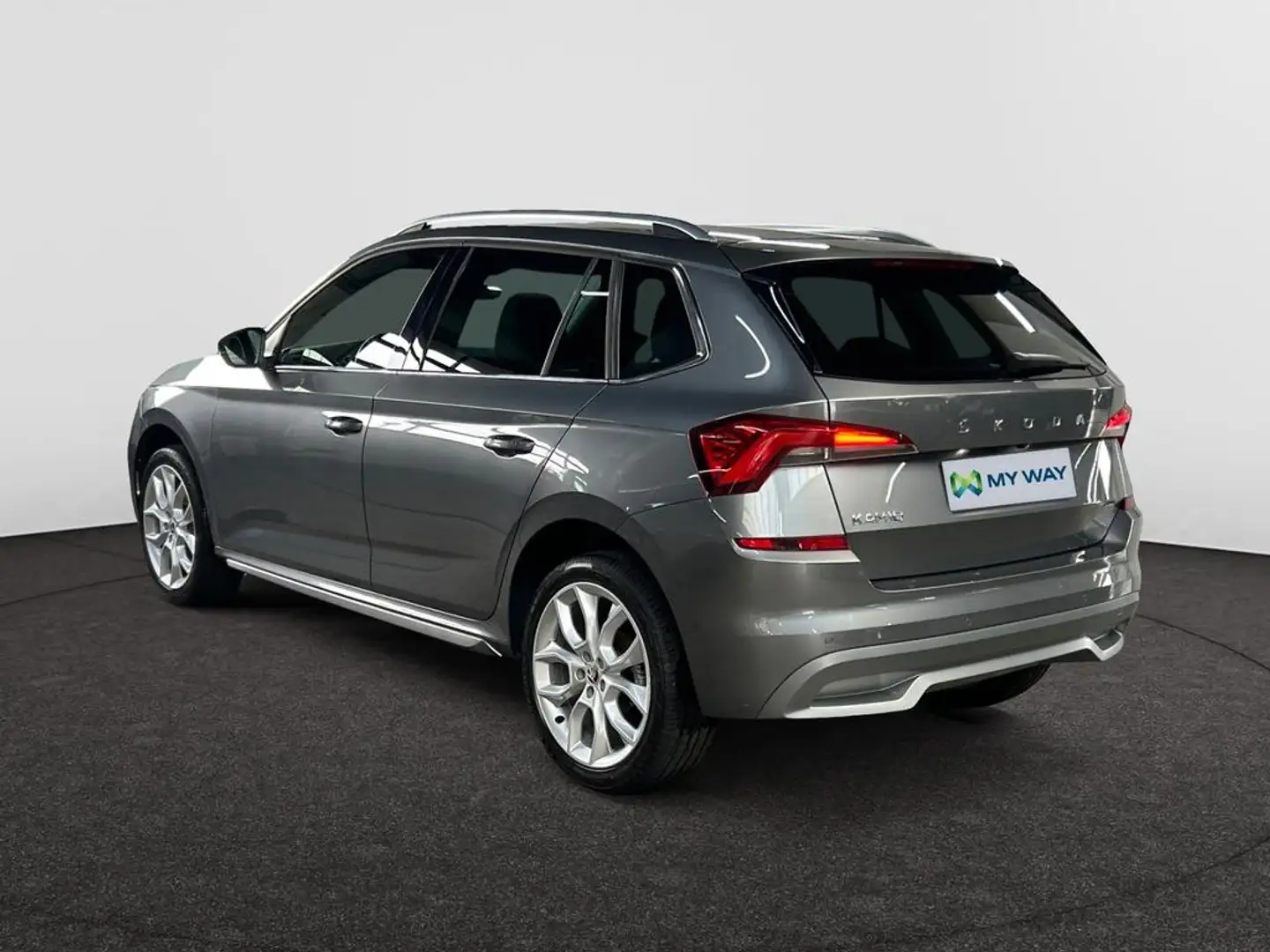 Skoda Kamiq Kamiq Clever+ 1,0 TSI 81 KW 7-speed automat. Gris - 2