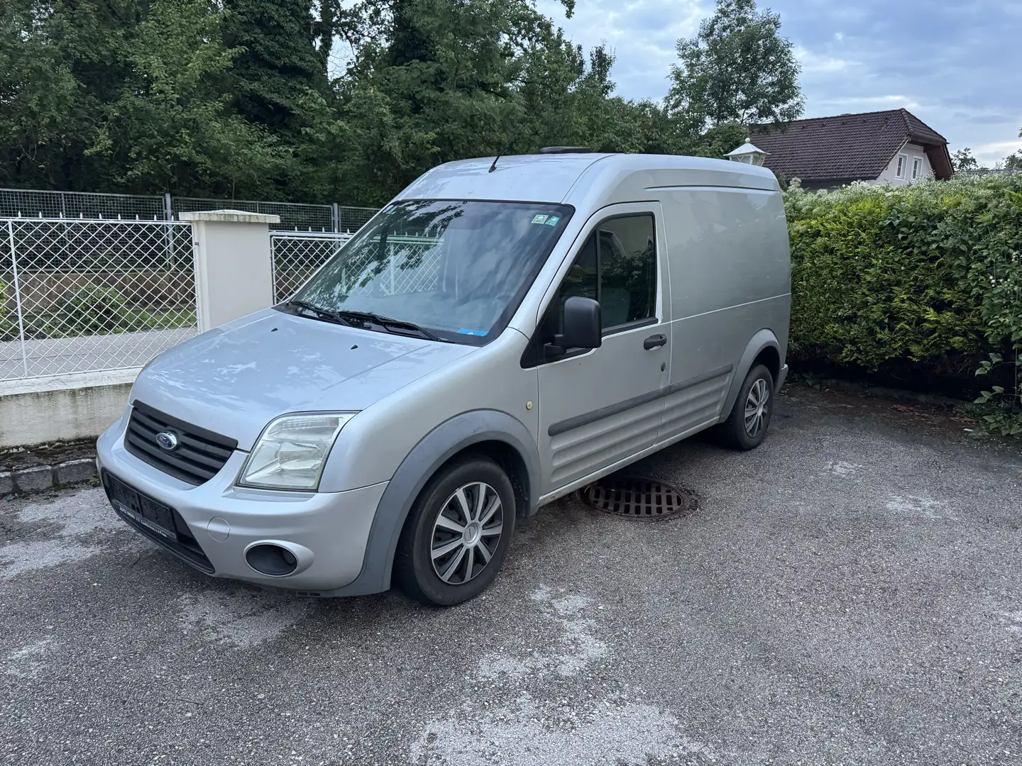 Ford Transit Connect Grau - 1