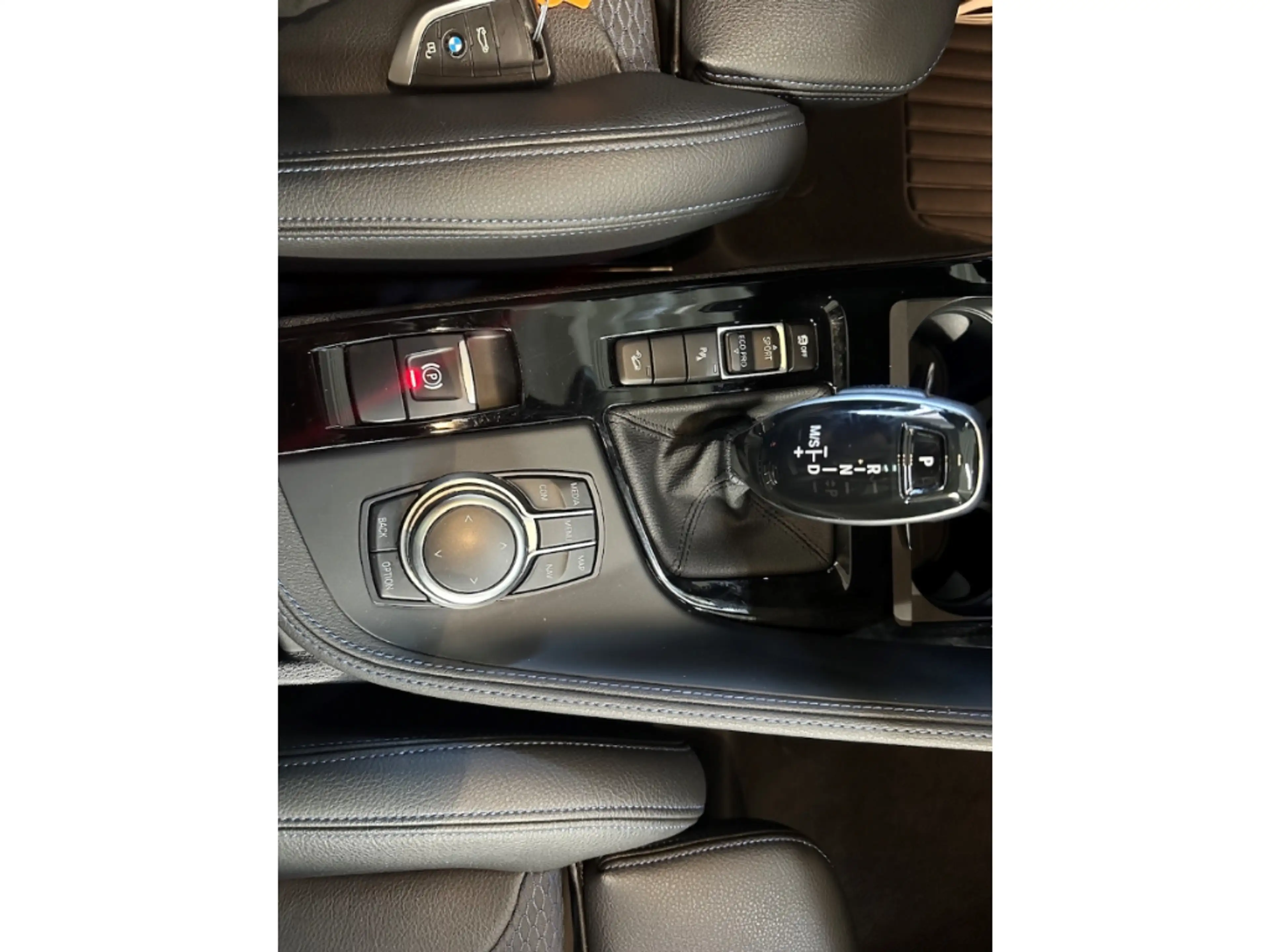 BMW X2 xDrive 20iA M-Sport Sportpaket HUD El. Panodach Pa — photo 15