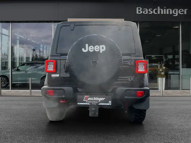 Jeep Wrangler view 5