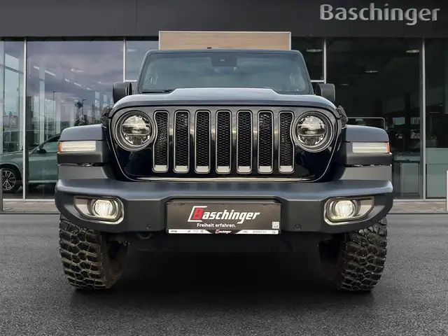Jeep Wrangler view 2