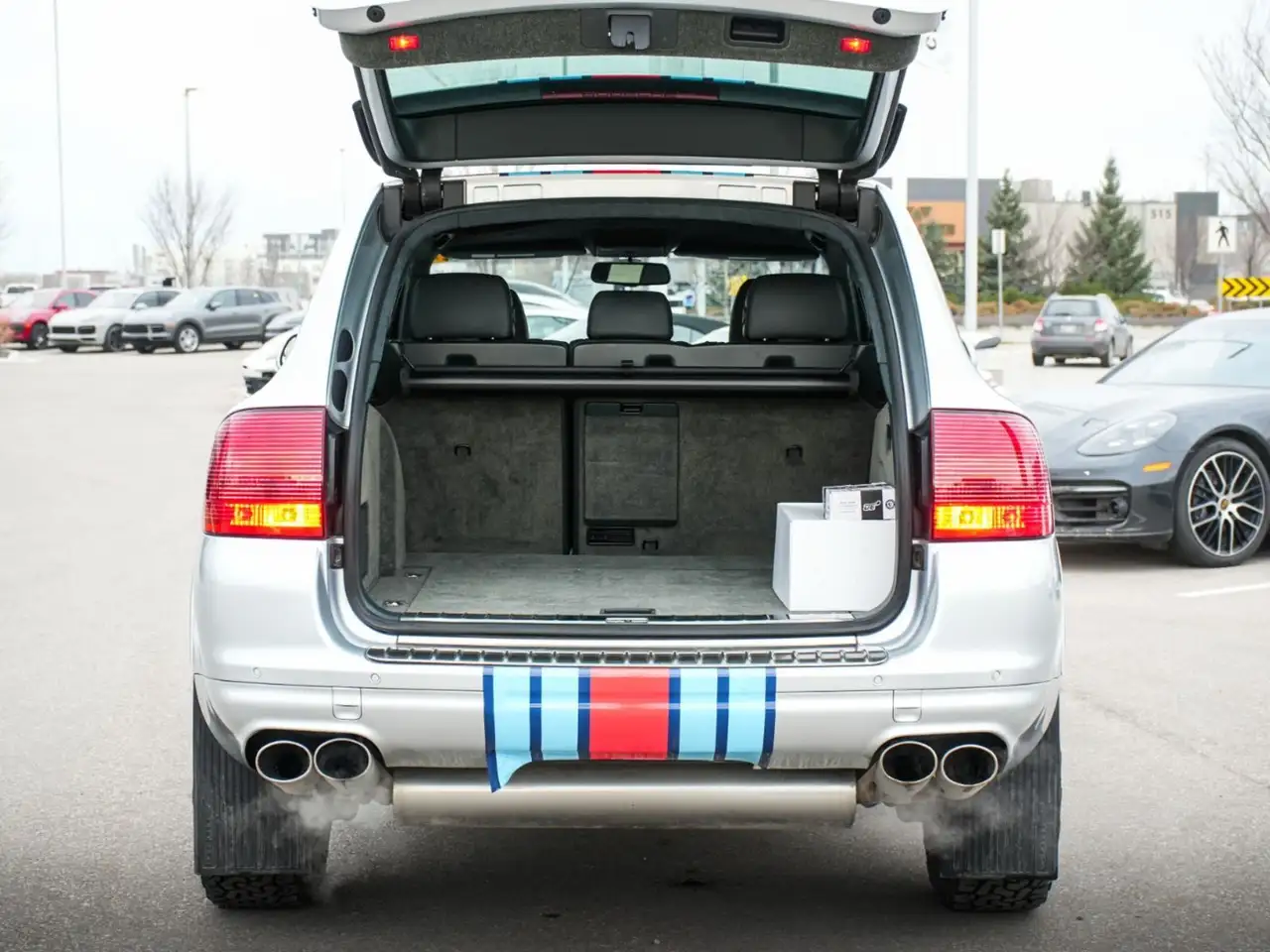 Porsche Cayenne снимка Porsche Cayenne