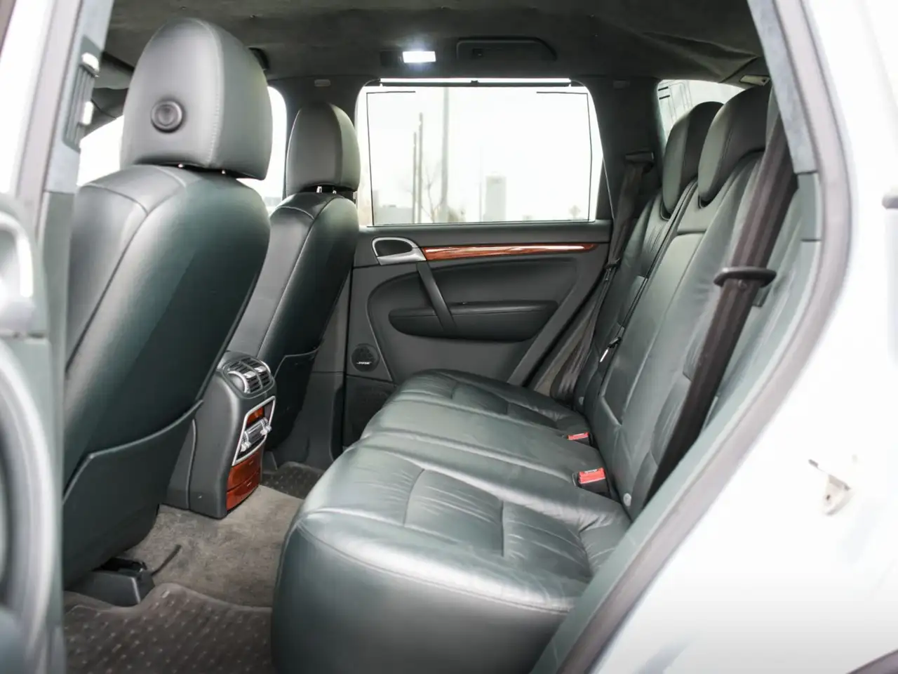 Porsche Cayenne снимка Porsche Cayenne