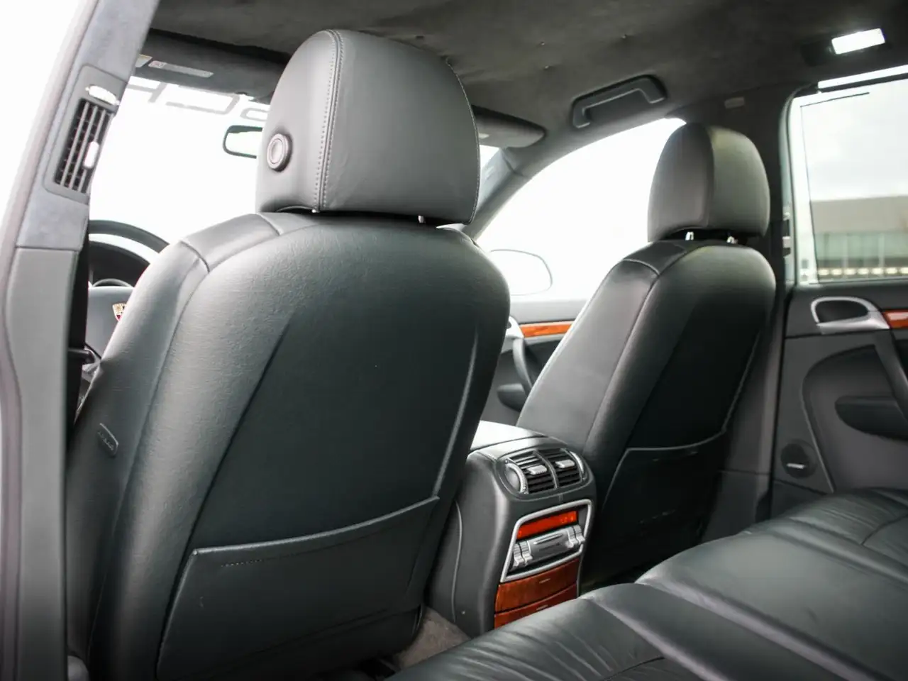 Porsche Cayenne снимка Porsche Cayenne