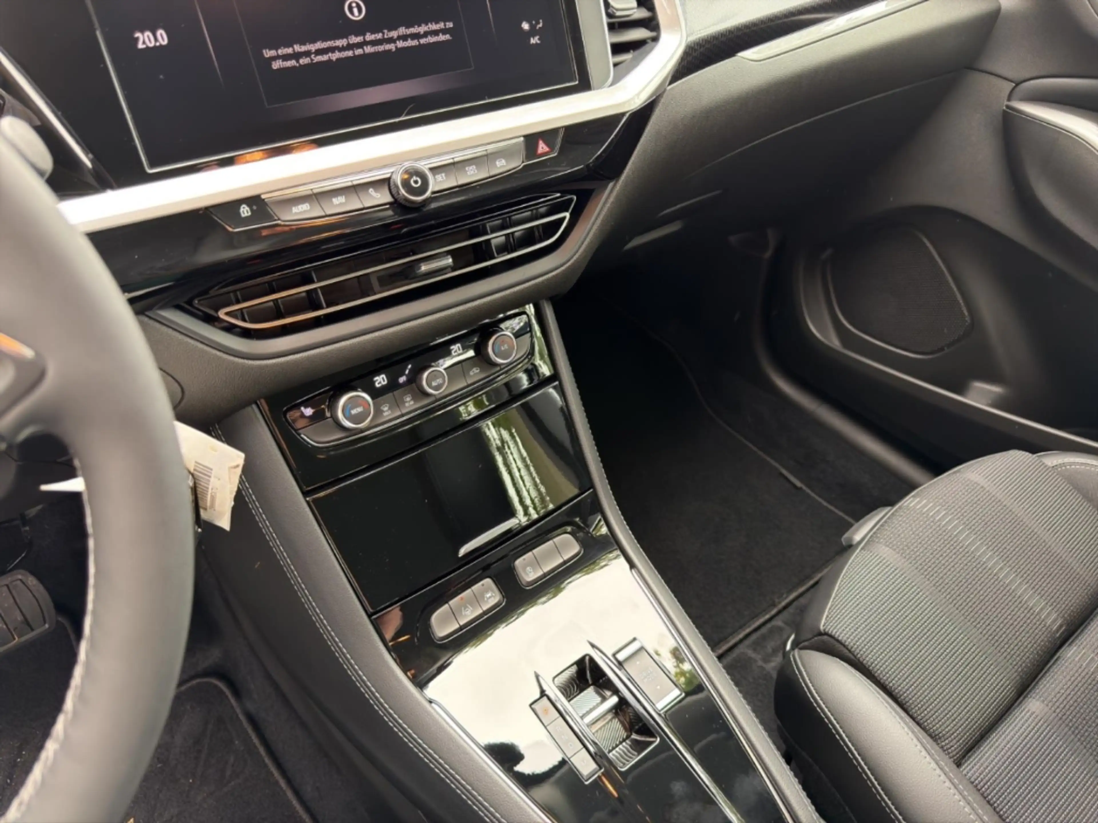 Opel Grandland 1.2 Turbo GS Line Allwetterreifen Navi 360 Kamera — photo 12